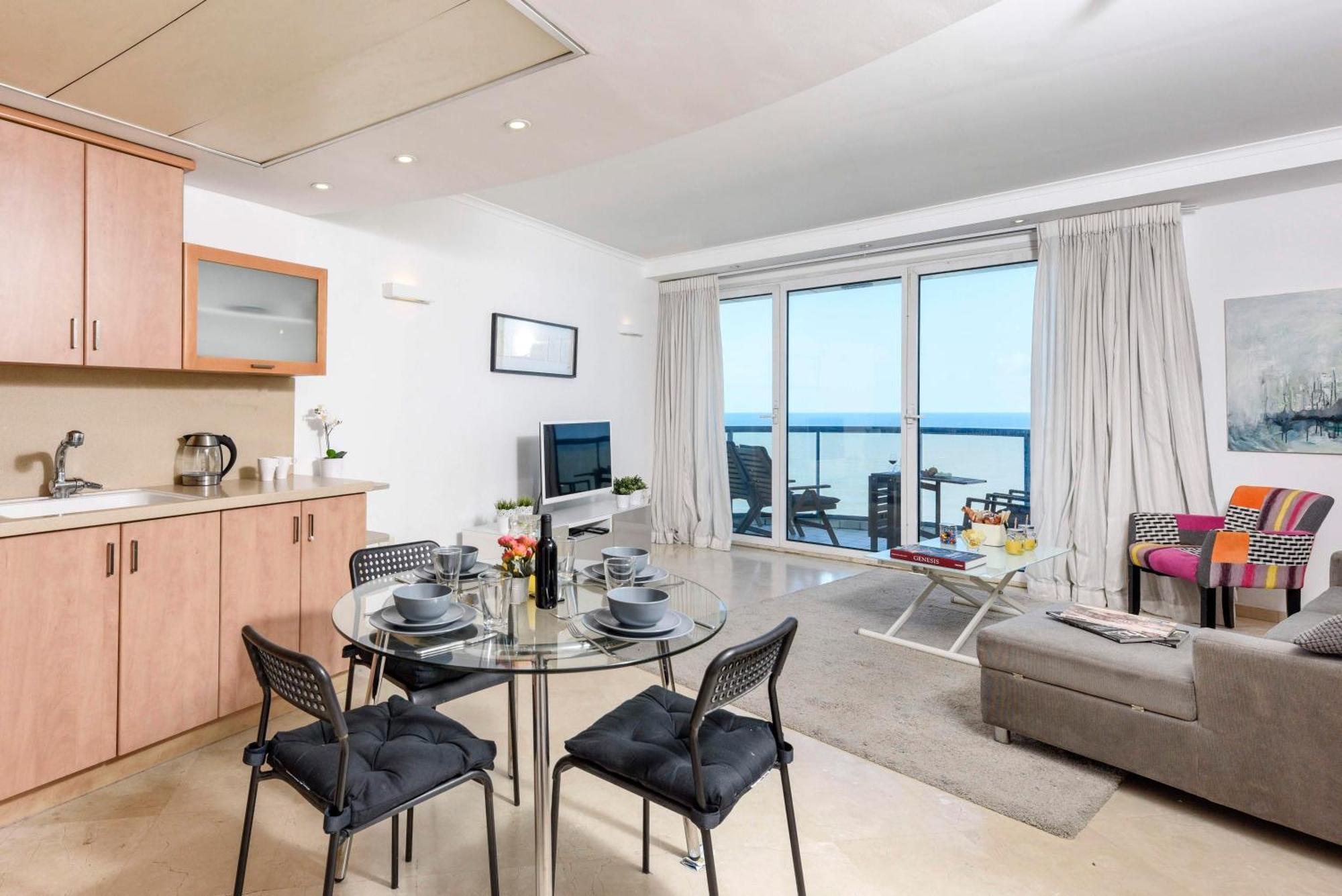 Superb Beachfront Apartments With Shelter By Sea N' Rent Tel Awiw Zewnętrze zdjęcie