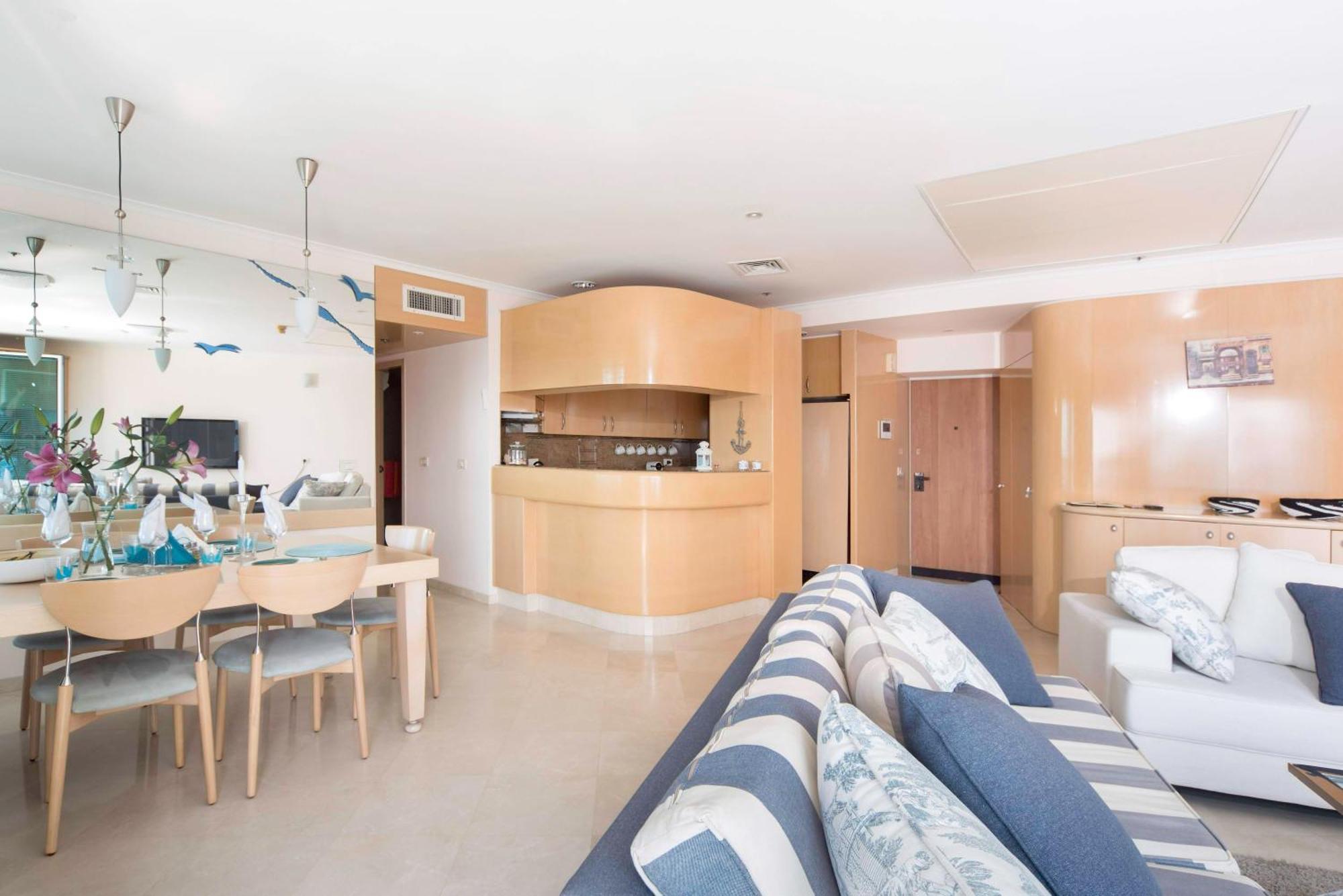 Superb Beachfront Apartments With Shelter By Sea N' Rent Tel Awiw Zewnętrze zdjęcie