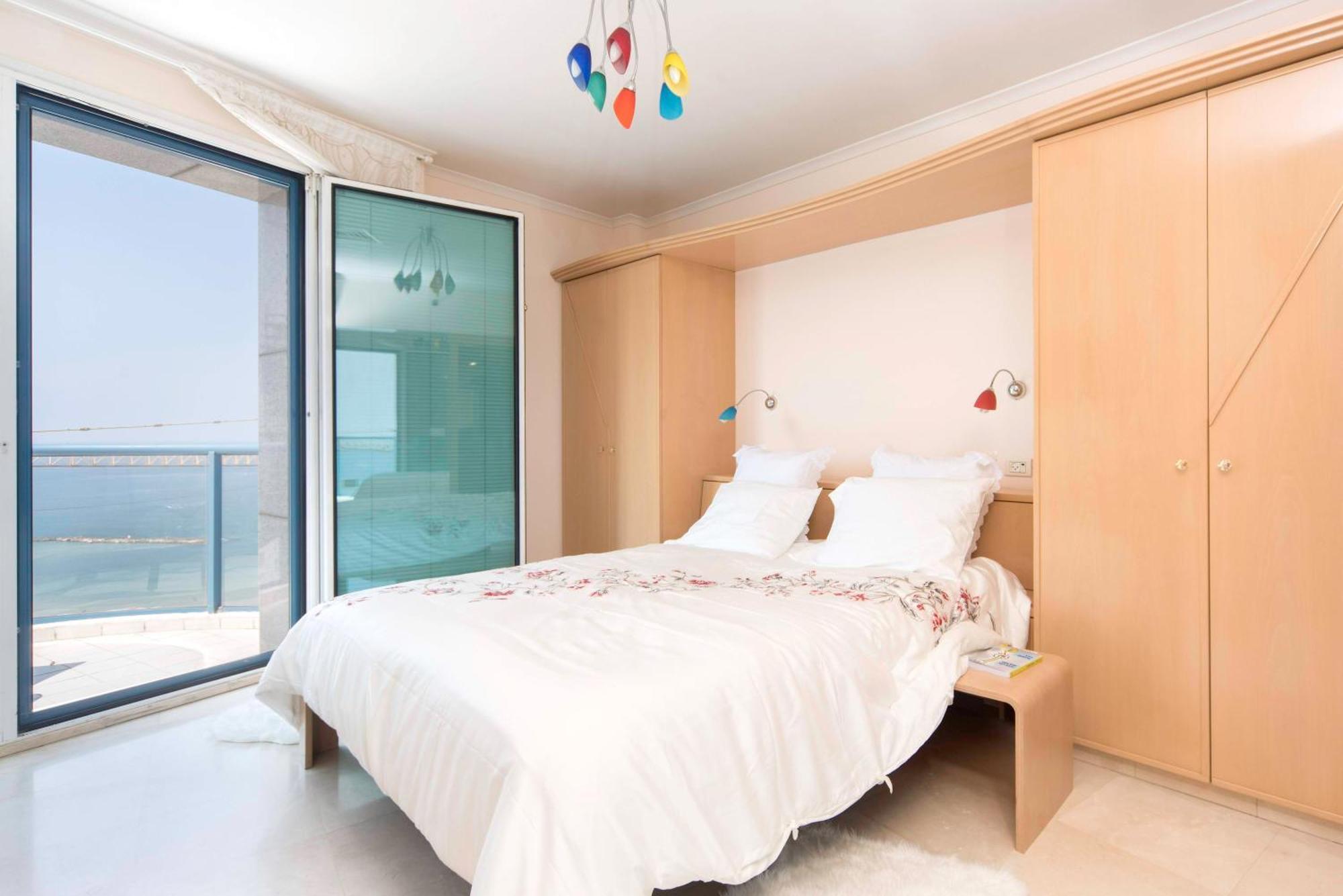 Superb Beachfront Apartments With Shelter By Sea N' Rent Tel Awiw Zewnętrze zdjęcie