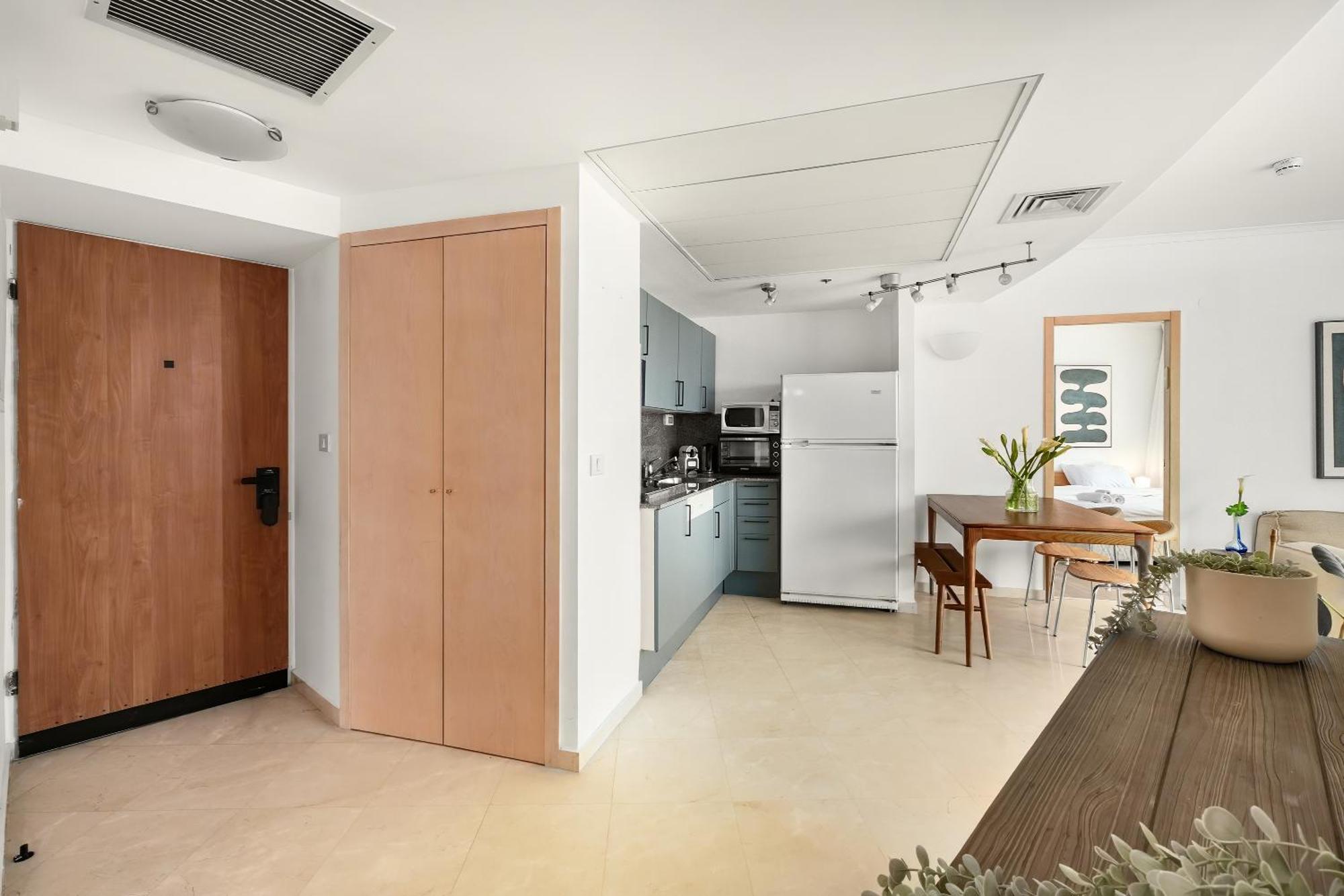 Superb Beachfront Apartments With Shelter By Sea N' Rent Tel Awiw Zewnętrze zdjęcie